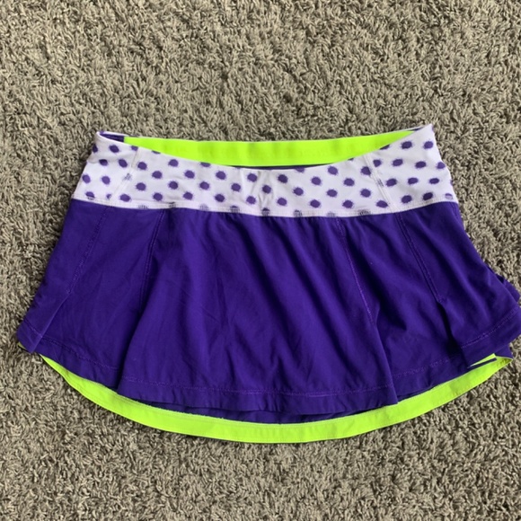 Size 4 Lululemon Presta Skirt in Bruised Berry High Noon Dot White - Picture 9 of 13